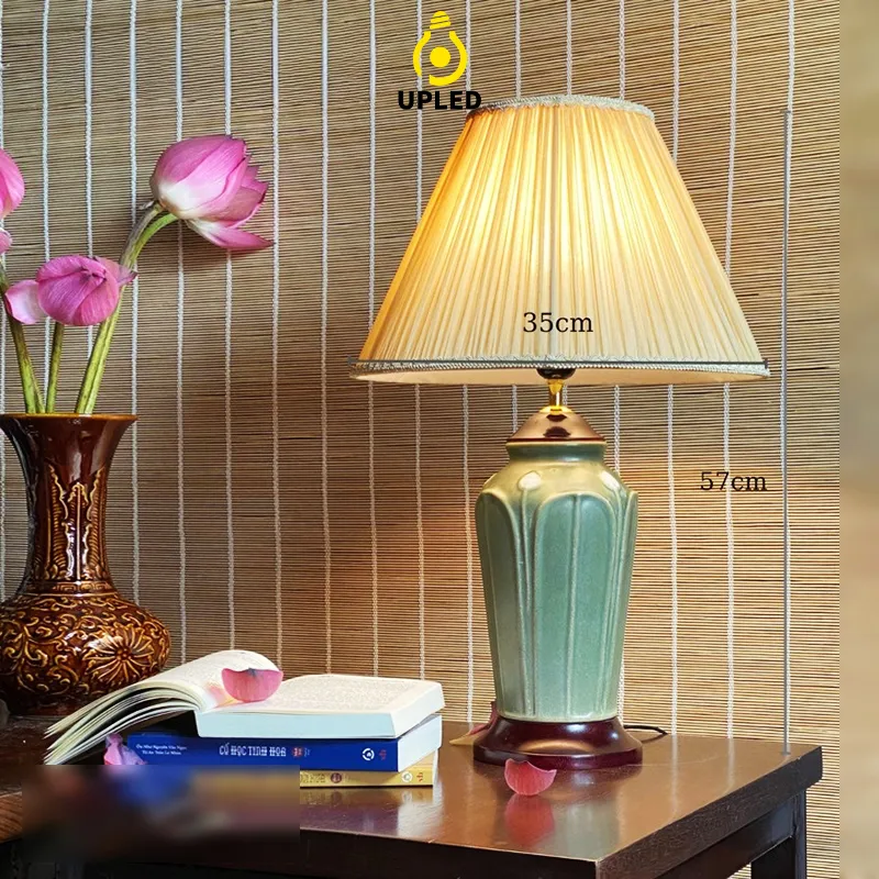 Đèn bàn gốm Bát Tràng UBG025