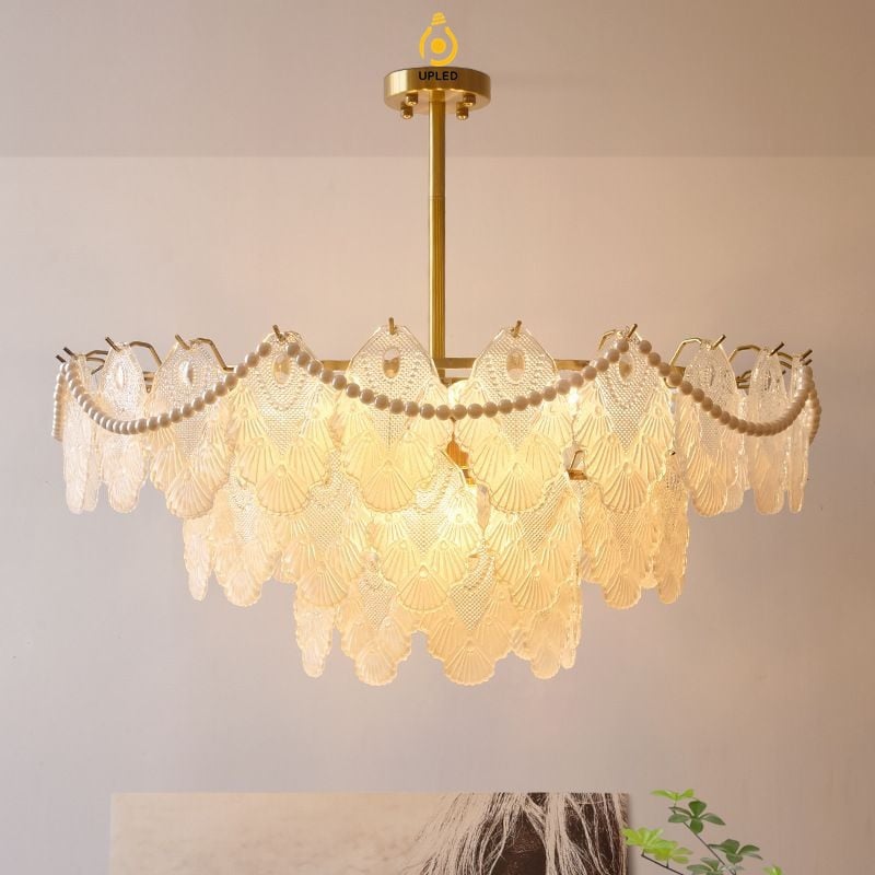 Đèn chùm cánh thủy tinh trắng sữa chuỗi ngọc trai