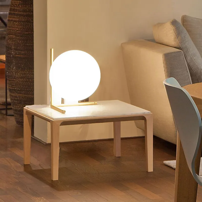 Đèn bàn trang trí phòng ngủ chao tròn