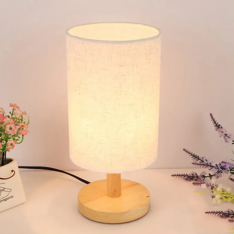 Đèn bàn trang trí phòng khách phong cách Hàn Quốc