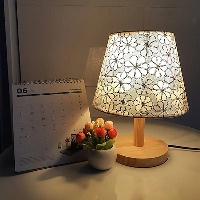 Đèn để bàn trang trí phòng khách hiện đại UPLED