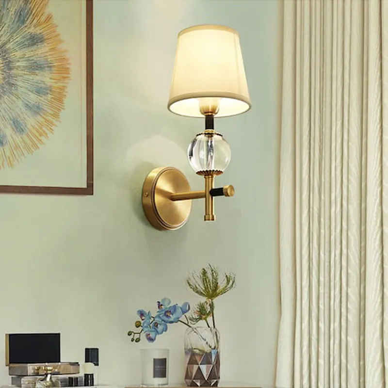 Đèn ngủ treo tường chao vải hợp kim