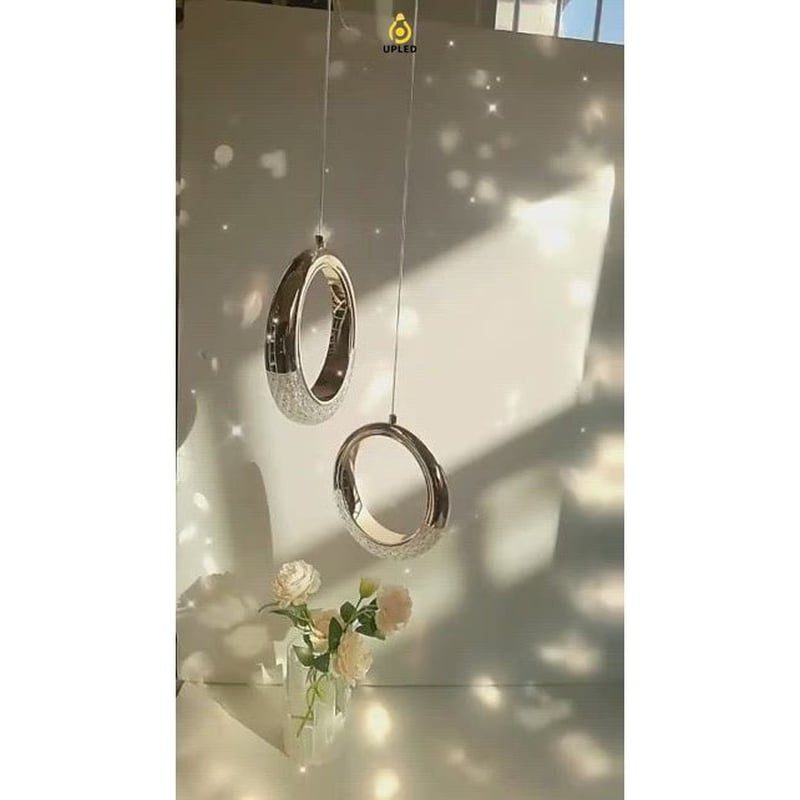 Đèn thả vòng tròn mạ vàng nhiều bóng, tùy chỉnh số đèn cho cầu thang