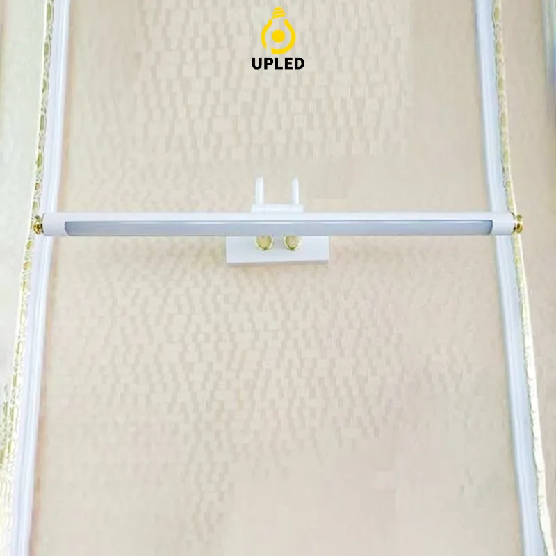 Đèn soi tranh UST114