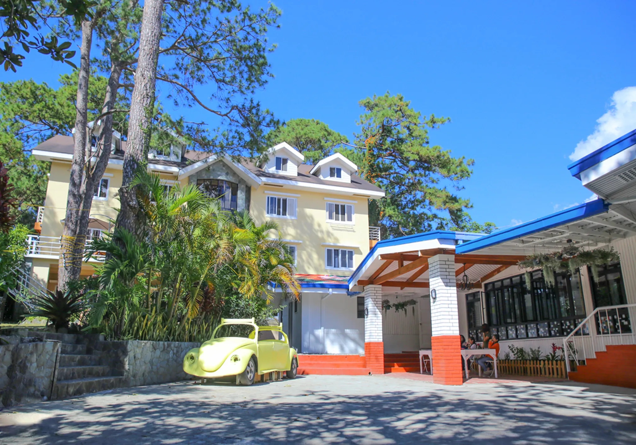 TRƯỜNG BECI - Cafe Campus