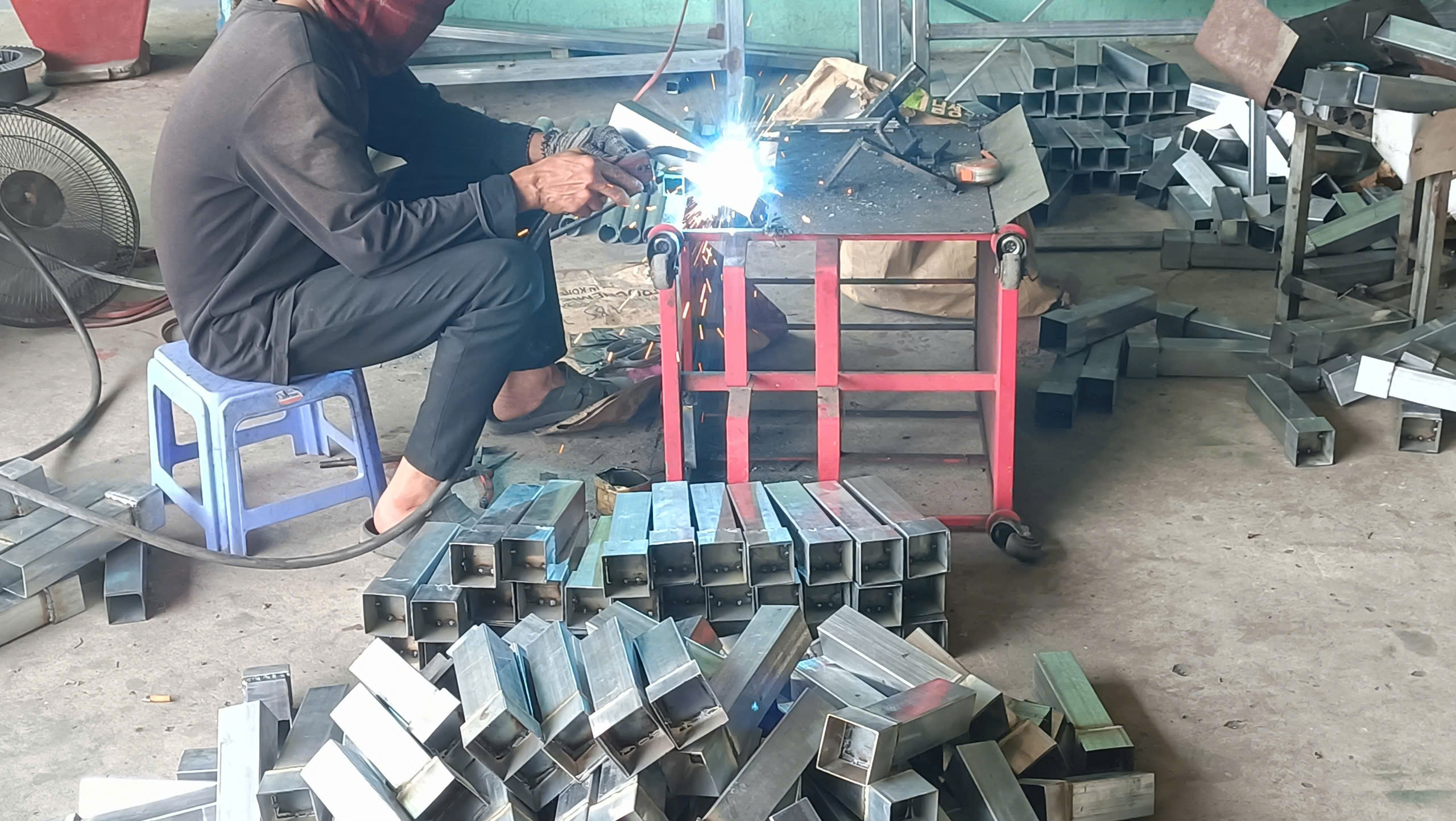 Dịch vụ hàn Pallet xuất khẩu