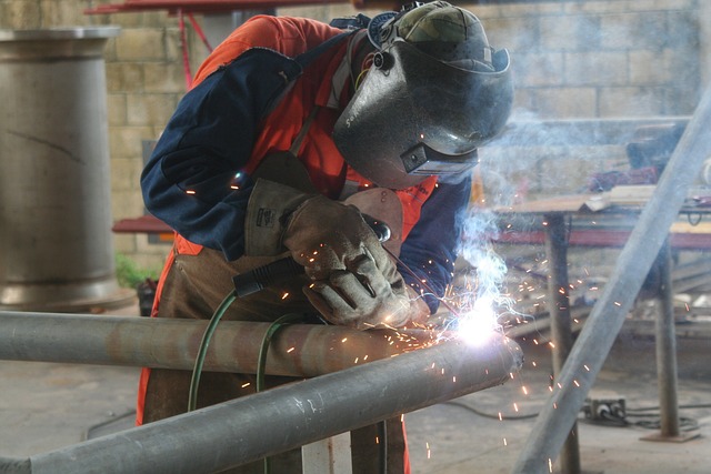 Gia công hàn giá rẻ tại HCM Gia công hàn giá rẻ tại HCM