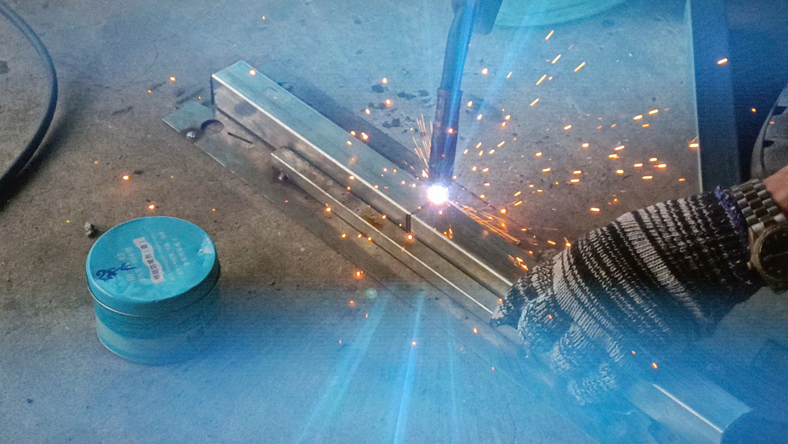 gia công hàn theo yêu cầu tại tphcm gia công hàn theo yêu cầu tại tphcm