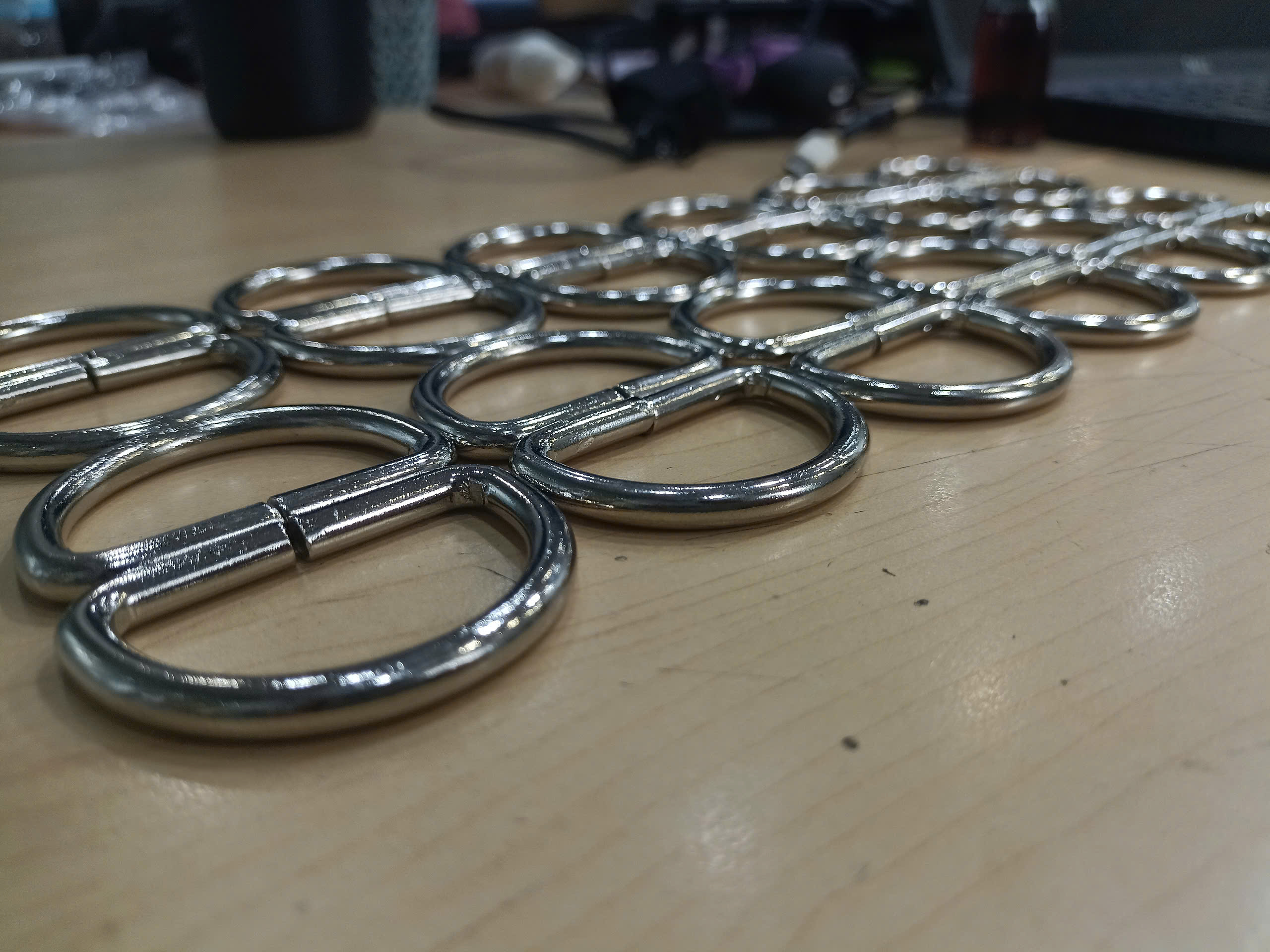 Khoen D túi xách An Thành – Ứng dụng thực tế từ An Thành. Khoen D túi xách An Thành – Ứng dụng thực tế từ An Thành.