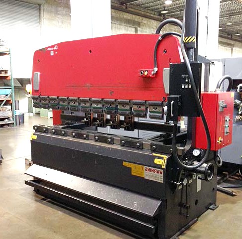 Máy chấn CNC AMADA tại An Thành Tech đảm bảo sai số ±0.1mm. Máy chấn CNC AMADA tại An Thành Tech đảm bảo sai số ±0.1mm.