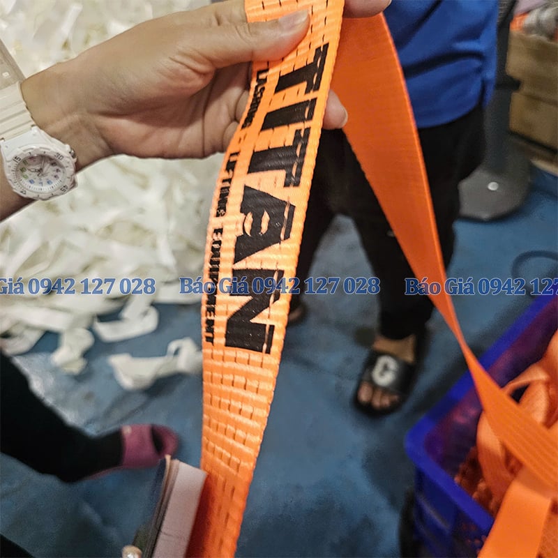 Xưởng gia công may dây chằng hàng theo yêu cầu