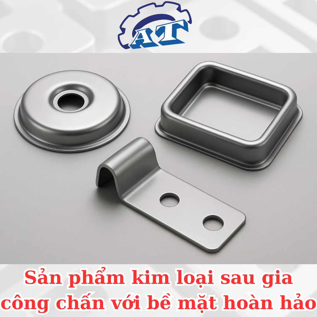 Sản phẩm kim loại sau gia công chấn với bề mặt hoàn hảo Sản phẩm kim loại sau gia công chấn với bề mặt hoàn hảo