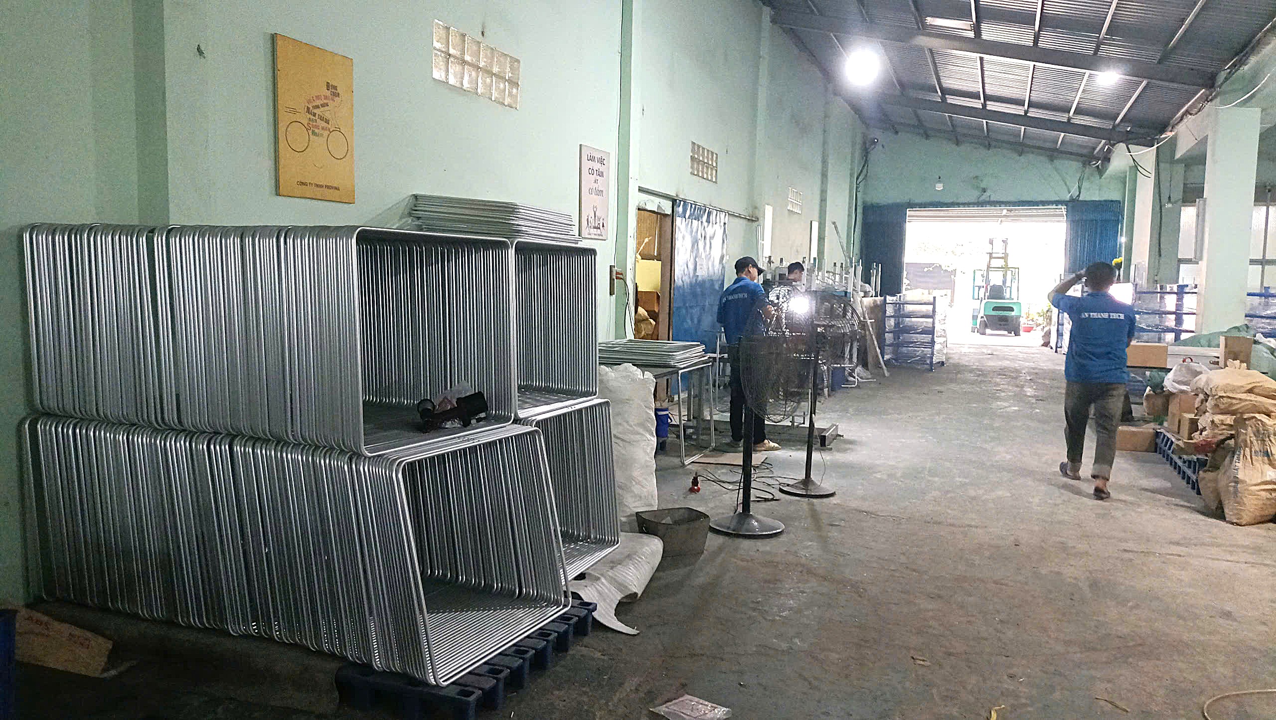 Sản xuất theo yêu cầu đơn hàng lớn Sản xuất theo yêu cầu đơn hàng lớn