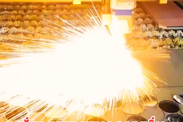 Cắt Laser Kim Loại Tấm Quận 1 TPHCM