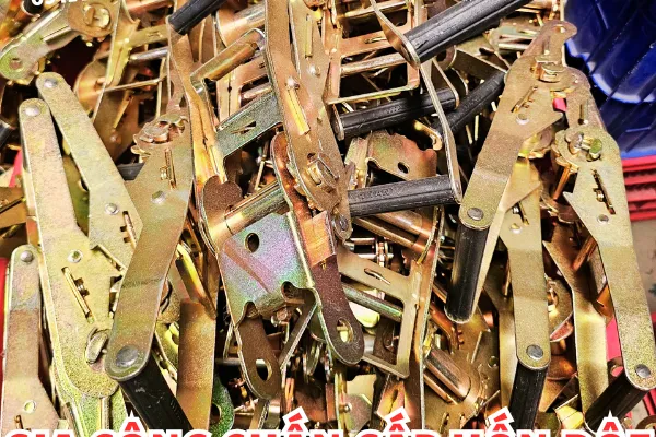 Gia Công Chấn Gấp Kim Loại Theo Yêu Cầu TPHCM | Gia Công Chấn Dập Kim Loại Theo Yêu Cầu Tại TPHCM.