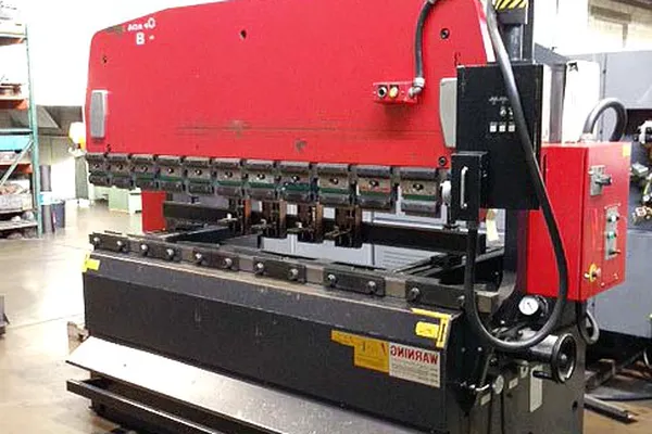 Dịch Vụ Gia Công Chấn Dập Thép Tấm Tại TP.HCM.