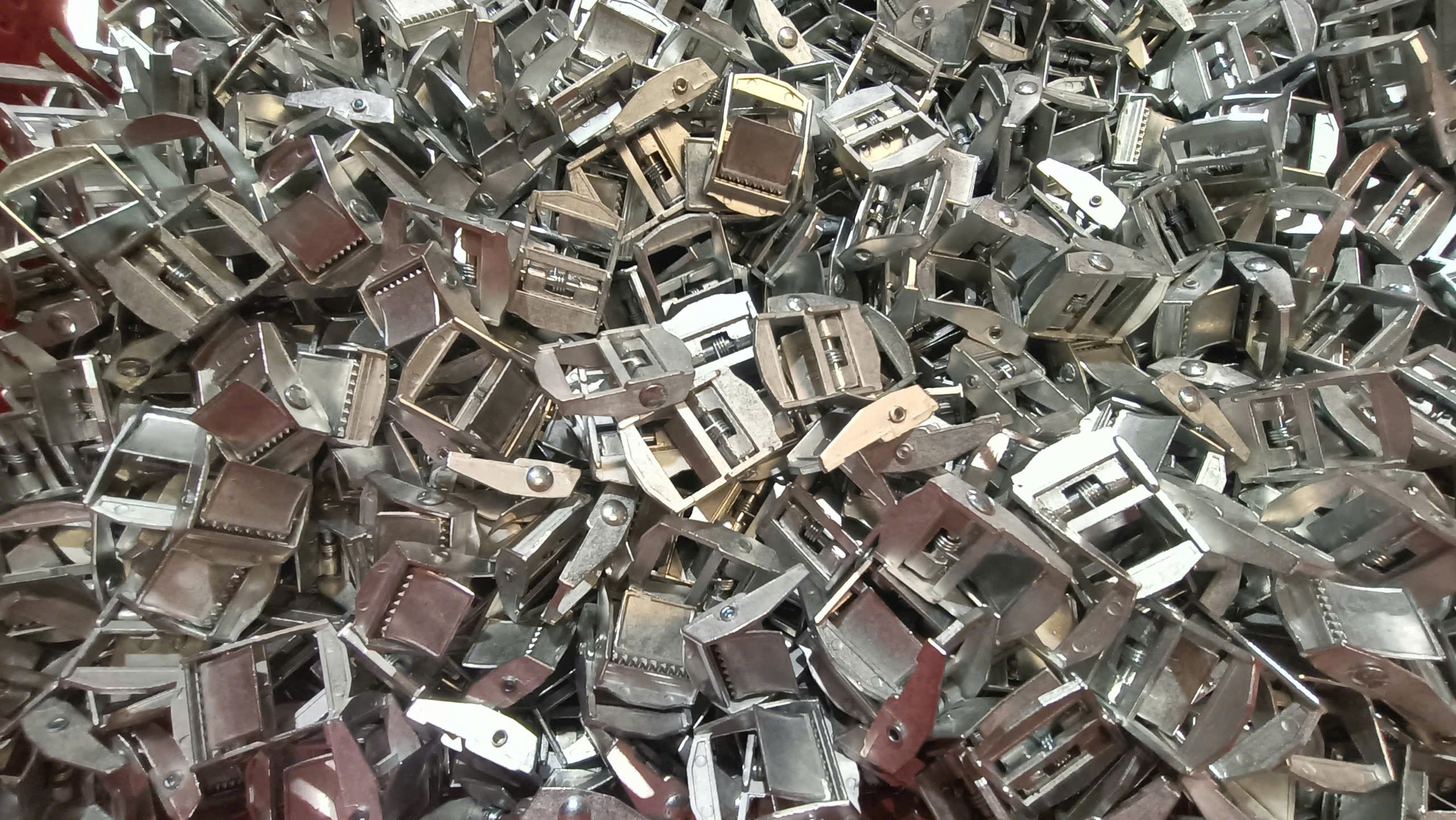 Xưởng sản xuất khóa cam full size tại Việt Nam Xưởng sản xuất khóa cam full size tại Việt Nam