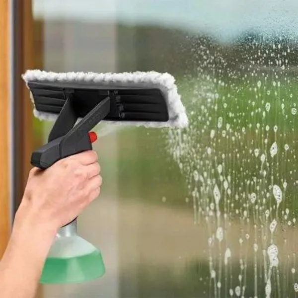 Máy lau kính Bosch GlassVAC sạch nhanh chóng, tiện lợi