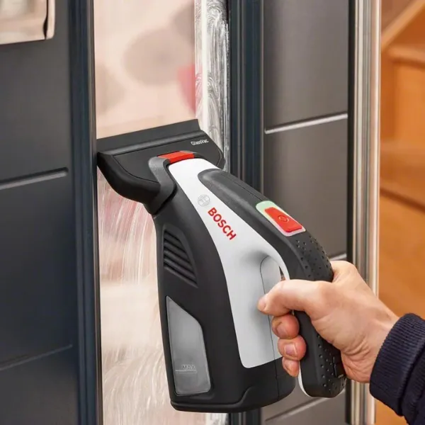 Máy lau kính Bosch GlassVAC sạch nhanh chóng, tiện lợi