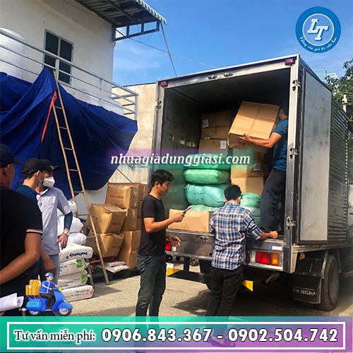 Hũ nhựa vuông giao nhanh