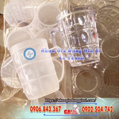 Ly mãng cầu nhựa Ly mãng cầu nhựa