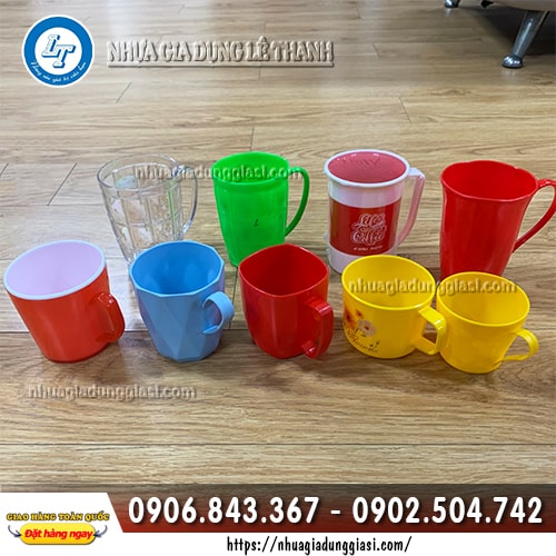 Ca nhựa uống nước đa dạng kiểu dạng kiểu dáng kích thước Ca nhựa uống nước đa dạng kiểu dạng kiểu dáng kích thước