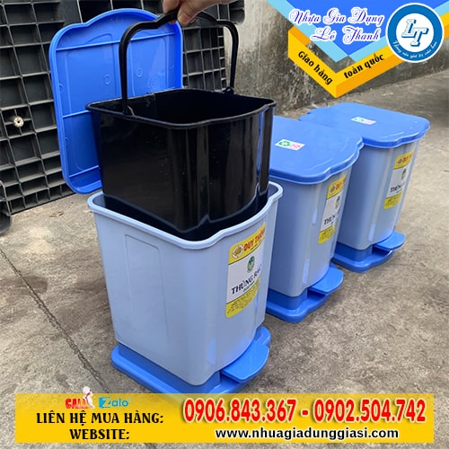 Thùng rác nhựa đạp chân Thùng rác nhựa đạp chân