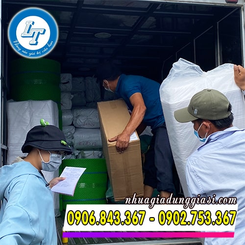 Hoạt động giao hàng tại Lê Thanh