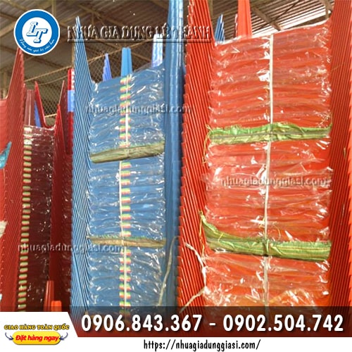 Bàn nhựa chữ nhật giá tốt chất lượng Bàn nhựa chữ nhật giá tốt chất lượng