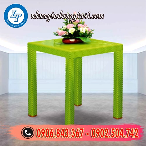 Bàn đan mây chân nhựa Bàn đan mây chân nhựa