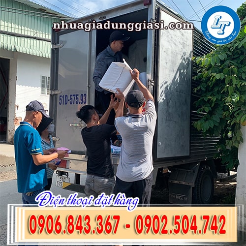 Giao hàng rổ nhựa nhỏ