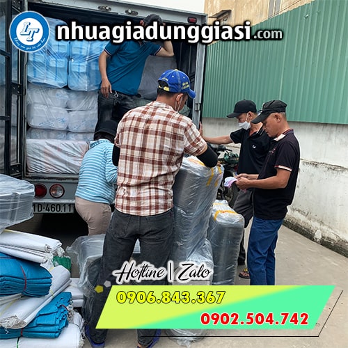 Giao hàng tận nơi đúng hẹn đúng yêu cầu Giao hàng tận nơi đúng hẹn đúng yêu cầu