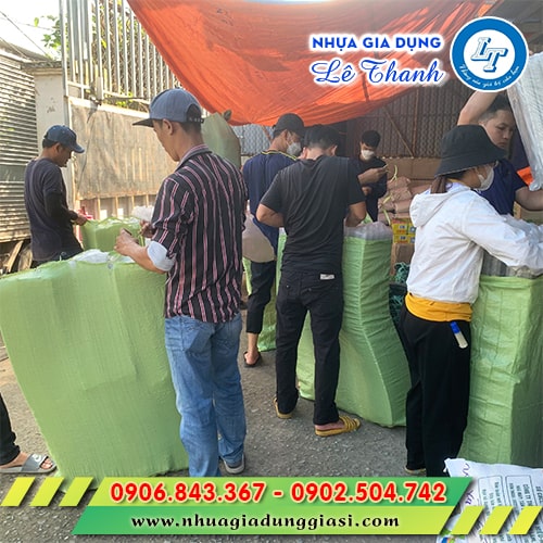 Áo mưa cánh dơi giá rẻ giao hàng toàn quốc Áo mưa cánh dơi giá rẻ giao hàng toàn quốc