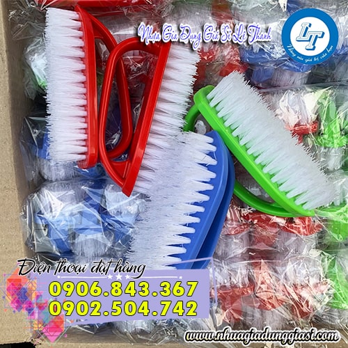 Bàn chải chà sàn đủ màu giá rẻ Bàn chải chà sàn đủ màu giá rẻ