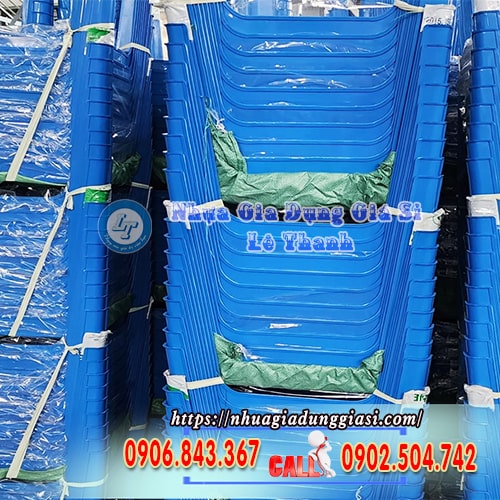 Bàn nhựa chữ nhật giá sỉ tại kho Lê Thanh Bàn nhựa chữ nhật giá sỉ tại kho Lê Thanh