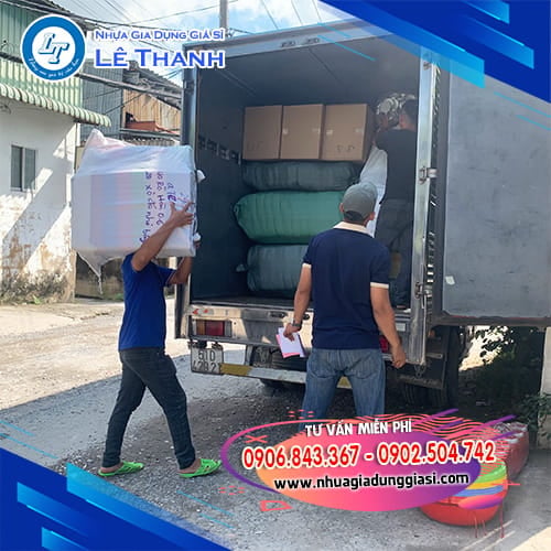 Bình đá giữ nhiệt giao hàng tận nơi Bình đá giữ nhiệt giao hàng tận nơi