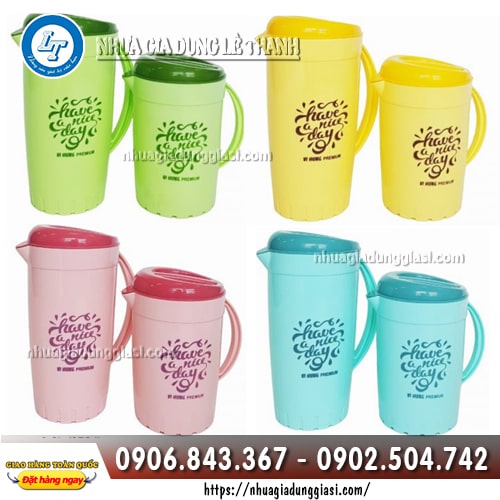 Ca đựng nước có nắp đủ màu Ca đựng nước có nắp đủ màu