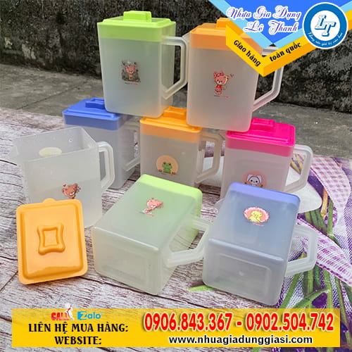 Ca đựng nước uống vuông Ca đựng nước uống vuông