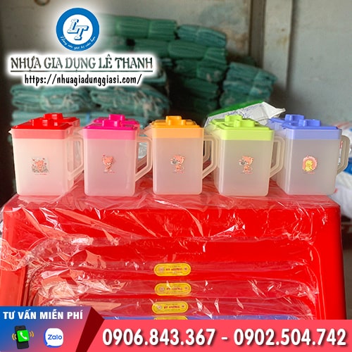 Ca đựng nước vuông giá rẻ tốt nhất Ca đựng nước vuông giá rẻ tốt nhất