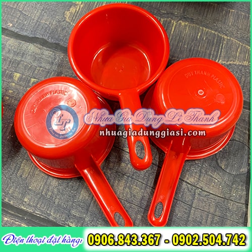 Ca múc nước bóng đẹp trơn nhẵn