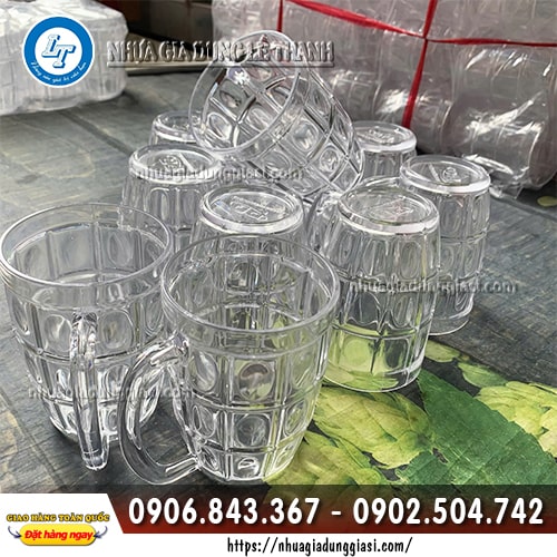 Ca nhựa uống nước trong suốt Ca nhựa uống nước trong suốt