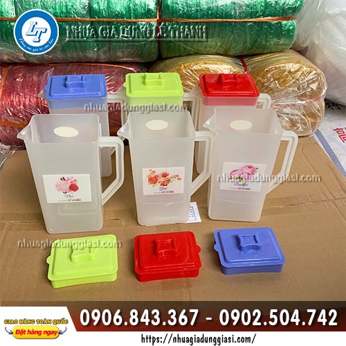 Ca nhựa vuông đựng nước 1l5 Ca nhựa vuông đựng nước 1l5