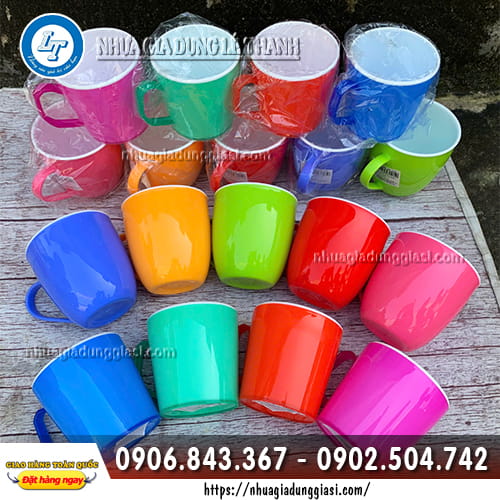 Ca uống nước trẻ em 2 màu Ca uống nước trẻ em 2 màu