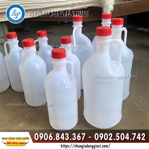 Can nhựa đựng rượu Can nhựa đựng rượu