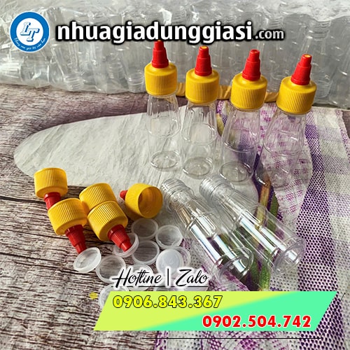 Chai nhựa PET đựng tương ớt nắp nhọn Chai nhựa PET đựng tương ớt nắp nhọn