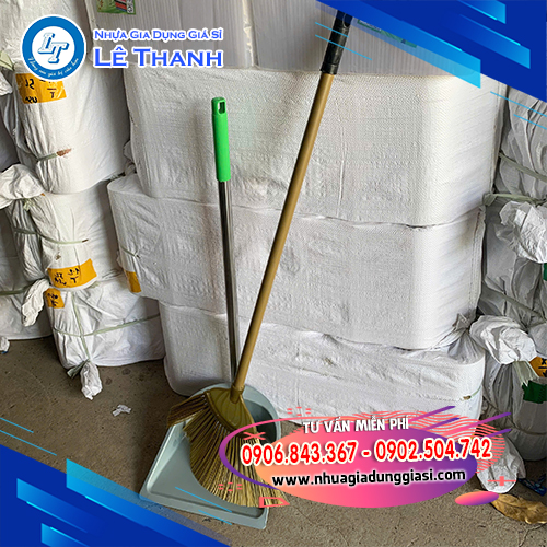 Chổi nhựa quét nhà Chổi nhựa quét nhà