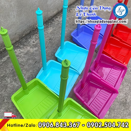 Đồ hốt rác đủ màu Đồ hốt rác đủ màu