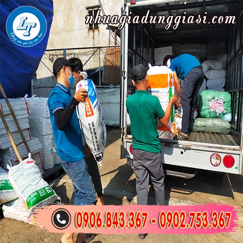 Đội ngũ nhân viên giao hàng tại Lê Thanh Đội ngũ nhân viên giao hàng tại Lê Thanh