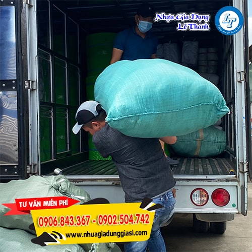 Gáo múc nước bằng nhựa giao nhanh