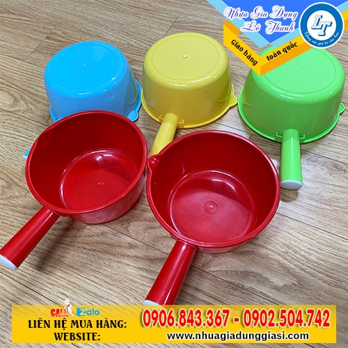 Gáo nhựa múc nước bền tốt Gáo nhựa múc nước bền tốt